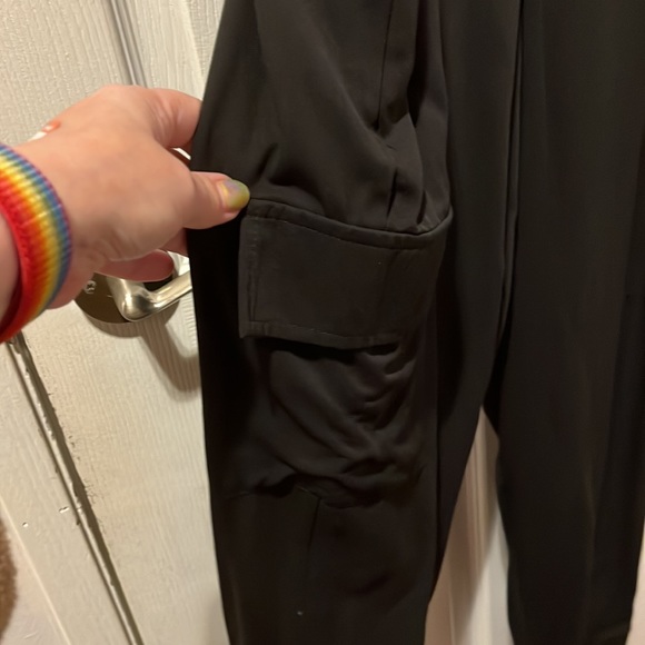 JJ co Black Cargo Pants. 28.5-ish inseam NWT 16 - Picture 3 of 6